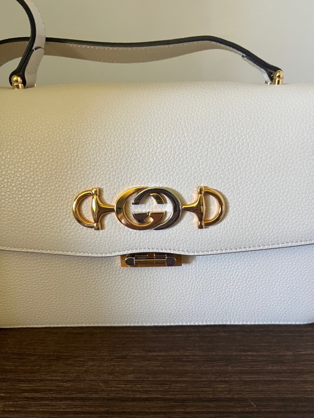 Gucci Zumi Small Smooth Leather Shoulder Bag in Mystic White